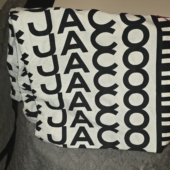 Marc Jacobs Black, White, and Tan Womens Tote New With Tags And Dust Bag - Picture 7 of 8